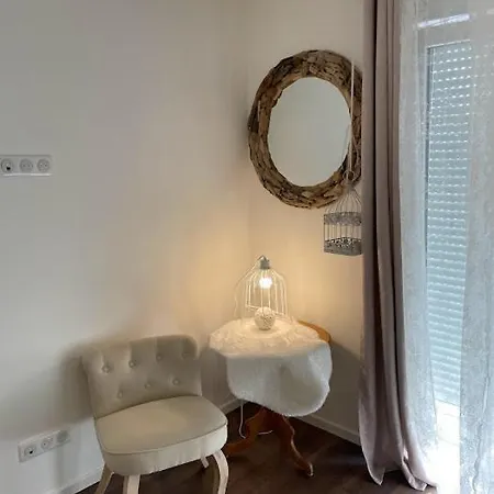 Konukevi Basel Airport Garden