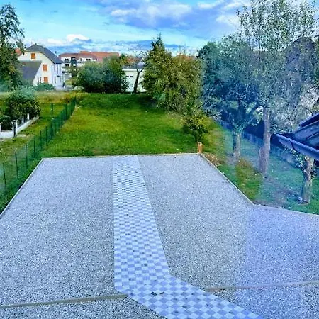 Konukevi Basel Airport Garden 3*